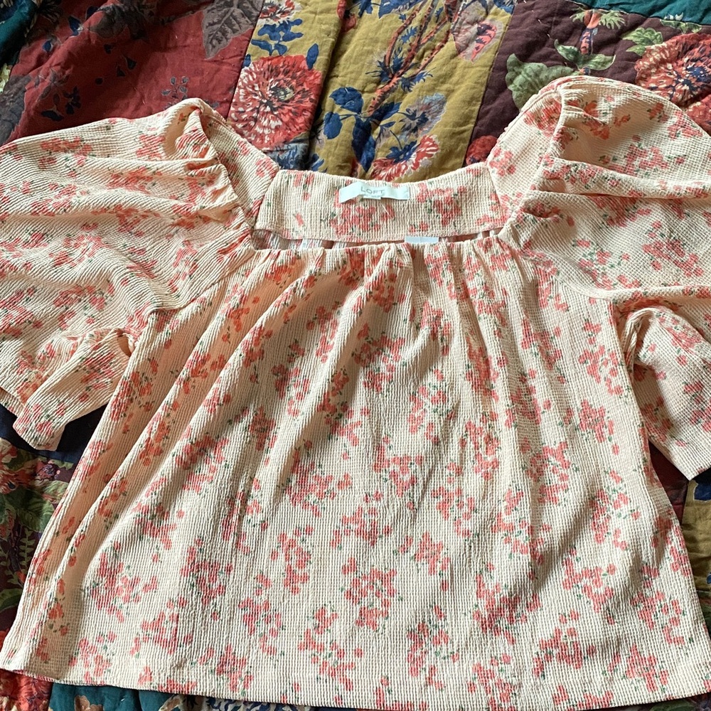 LOFT Pink Floral Puff Sleeve Blouse